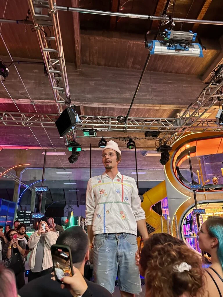 Description of Radio 1